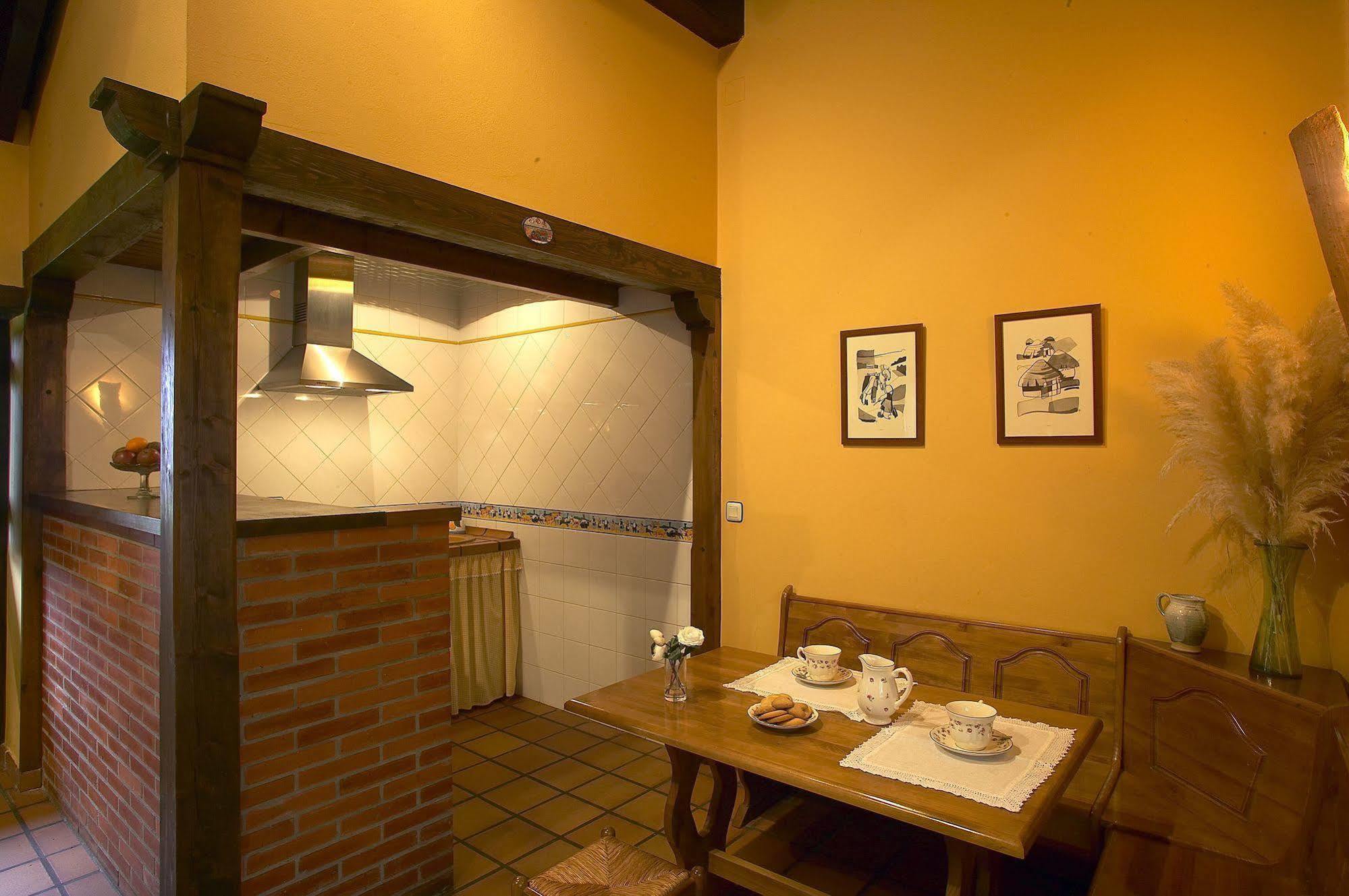 Hostal El Llagar De Naveda Naveda  Exterior foto